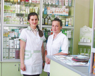 Девушки фармацевты