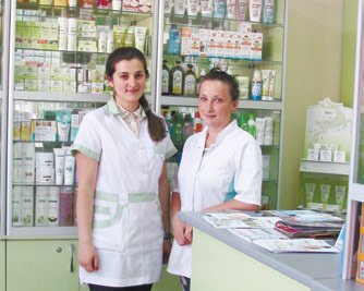 Девушки фармацевты