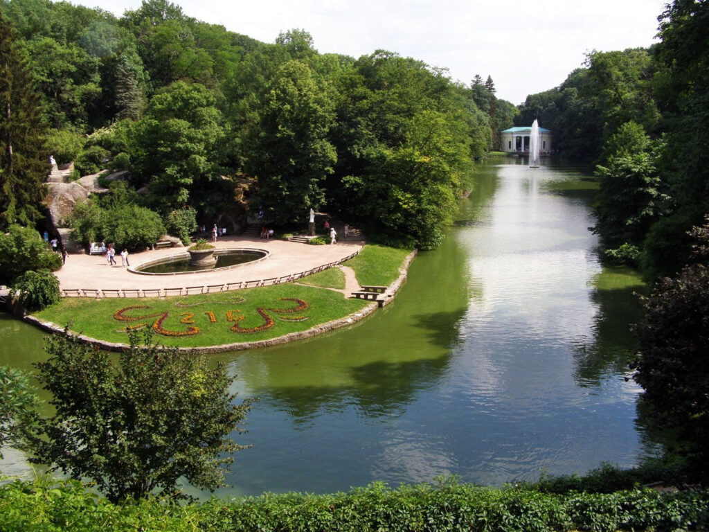 Умань