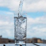 вода